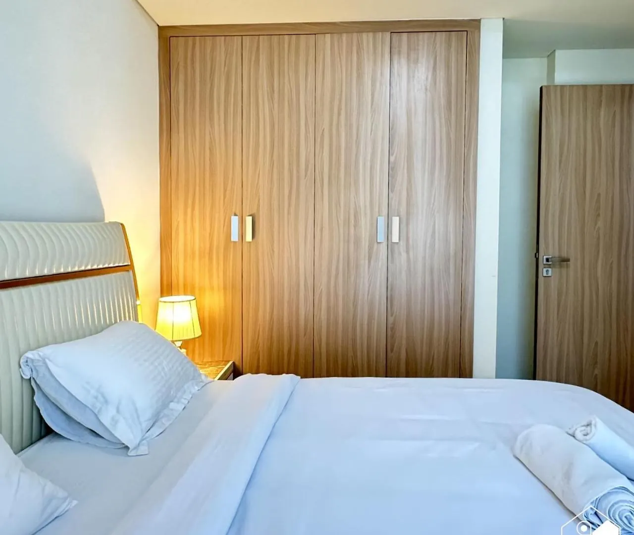 Stylish Pool View 1Br L Central Medyan Escape Dubái Emiratos Árabes Unidos