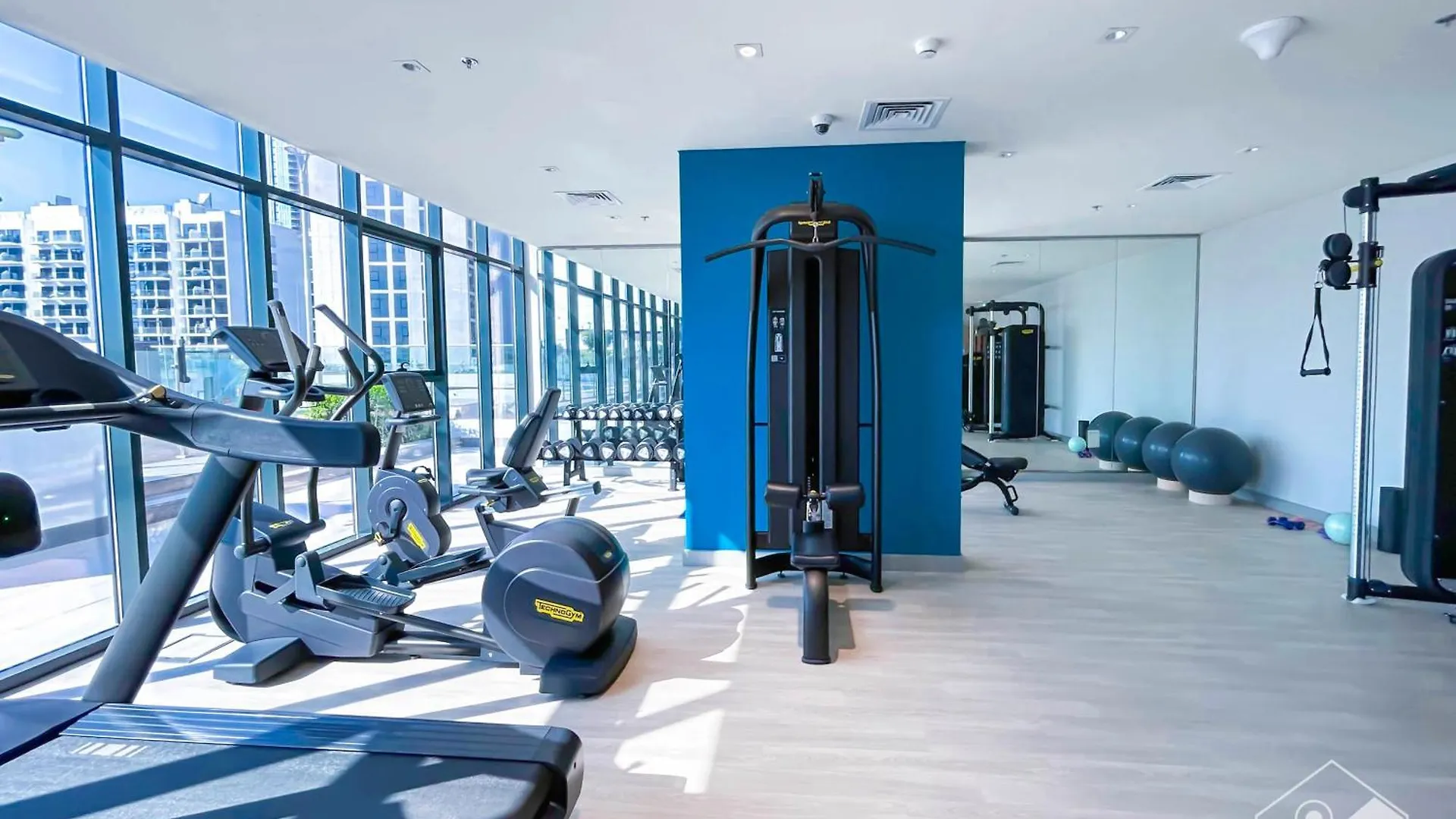 Apartment Stylish Pool View 1Br L Central Medyan Escape Dubai United Arab Emirates